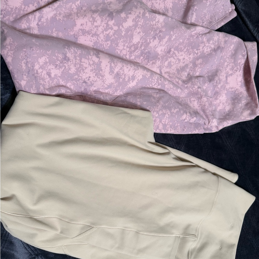NWOT Bundle : Uniqlo : 2 Women’s Leggings